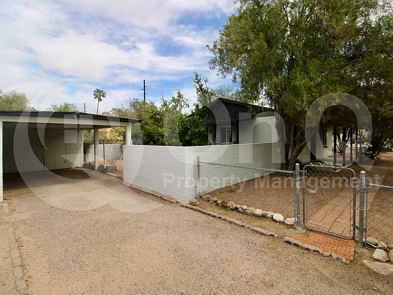 2602 N Sparkman Blvd — Photo 13