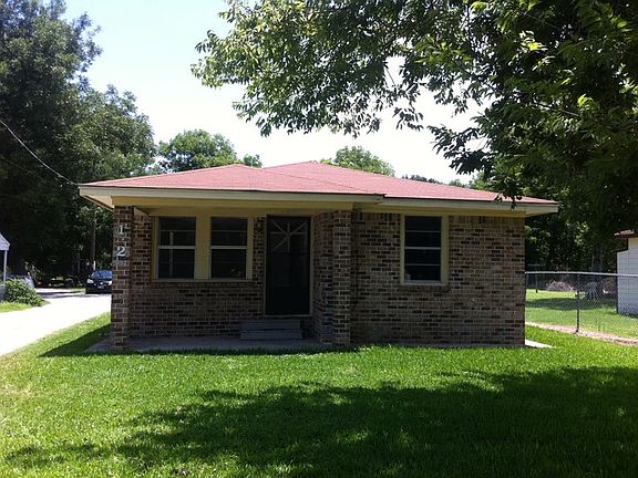 4th image of 122 S Bell Dr
