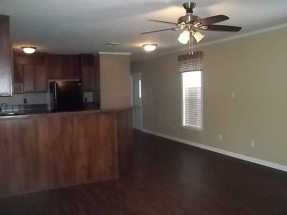 4th image of 1008 Cardinal Dr Suite 1008C