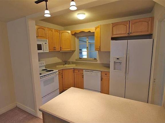 3rd image of 4617 Irvington Ave