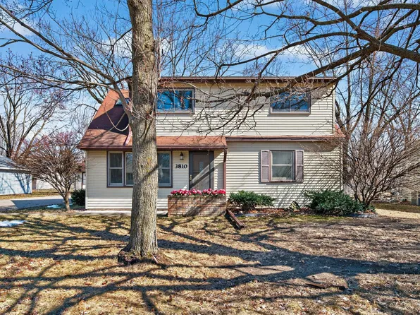 3810 McKnight Rd N, White Bear Lake, MN 55110