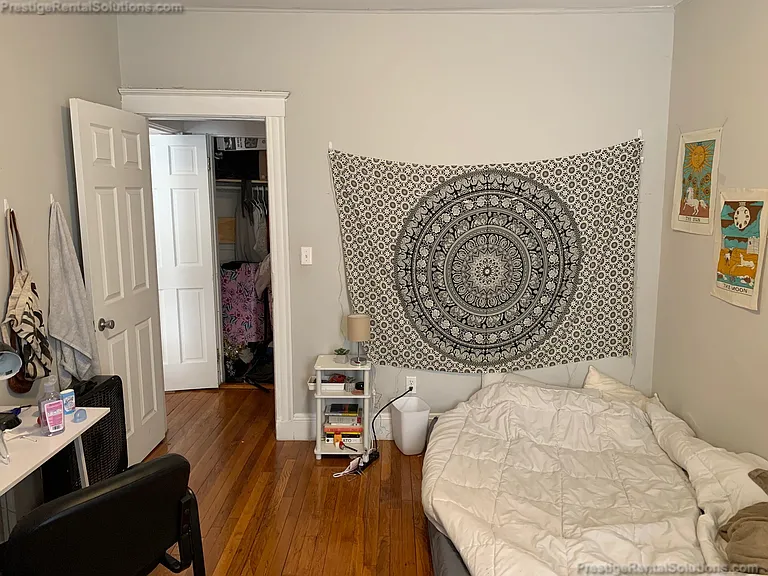 170 Kelton St #14 — Photo 6