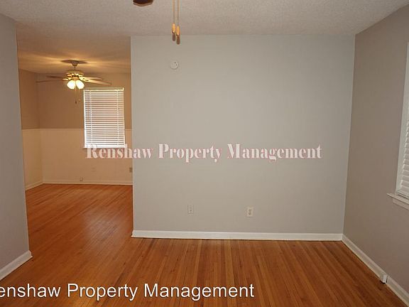 3rd image of 4757 Hillmont Ave