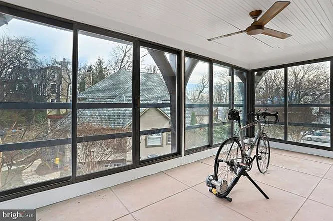 2347 S Arlington Ridge Rd — Photo 14