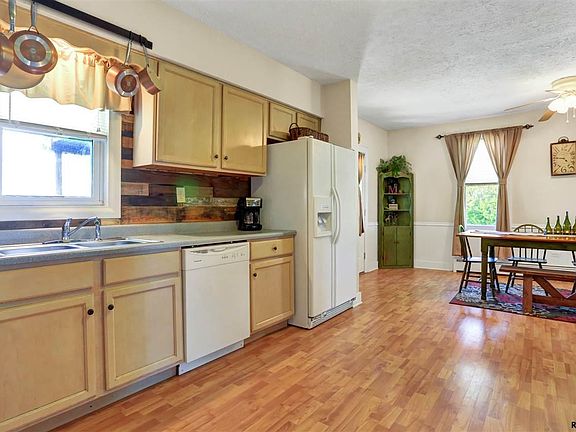 3rd image of 11536 Winterstown Rd