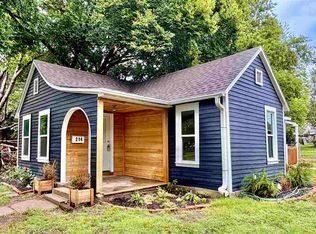 214 N Walnut Ave, Newkirk, OK 74647