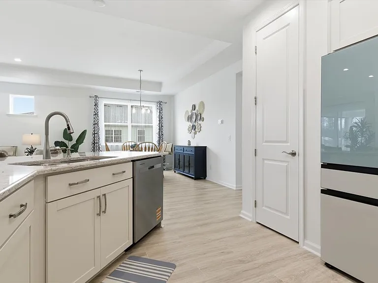 855 Weekend Ave — Photo 17