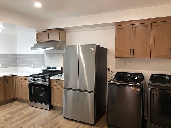 3rd image of 1205 Saint Charles Ter