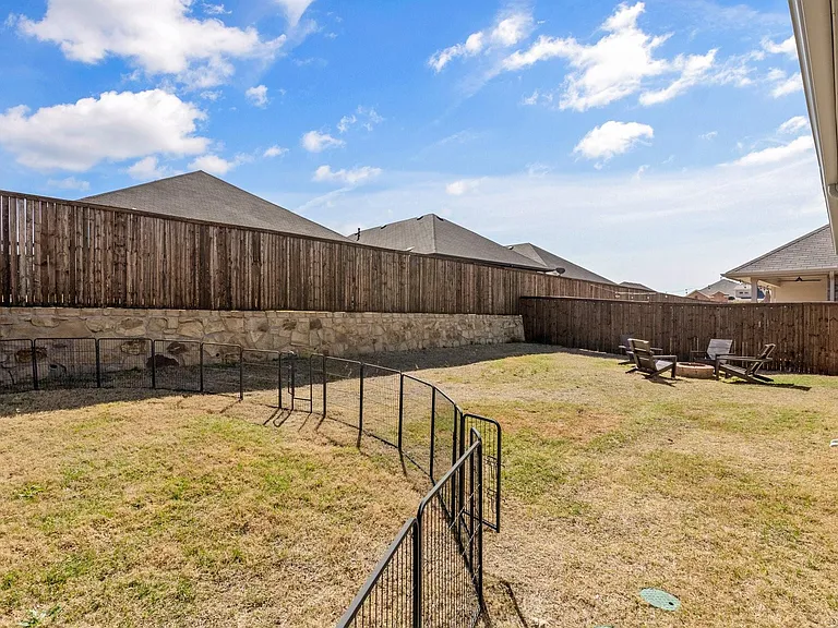 5505 Cypress Point Dr — Photo 34