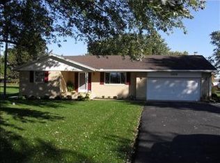 305 Michaels Rd, Tipp City, OH 45371