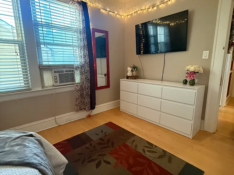 727 Rahway Ave — Photo 2