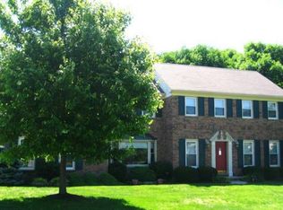 689 Sundance Dr, Cincinnati, OH 45233