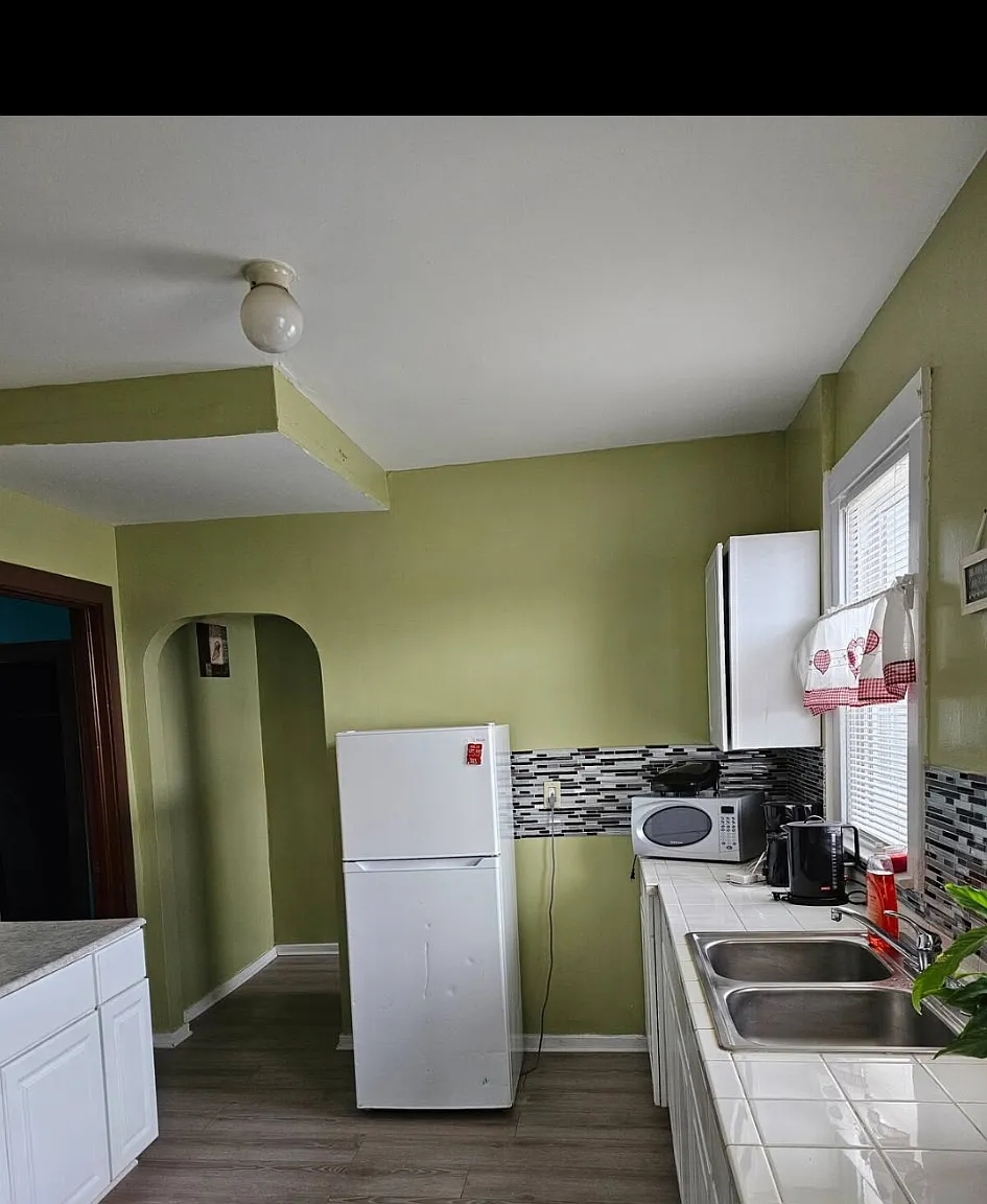 1 bed, 200 sqft, $1,200 — Photo 4