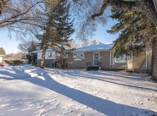 1040 18th St NE, Calgary, AB T2E4V7