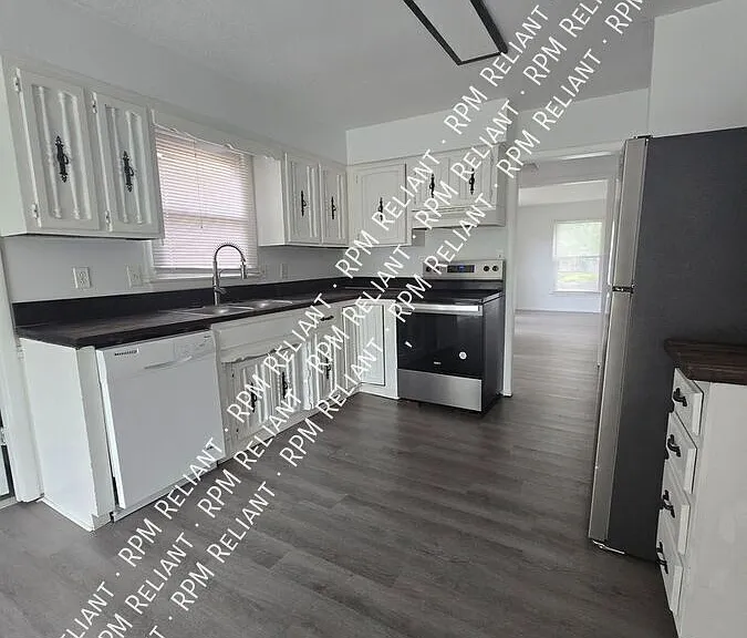 109 Sieville Ave #101 — Photo 5