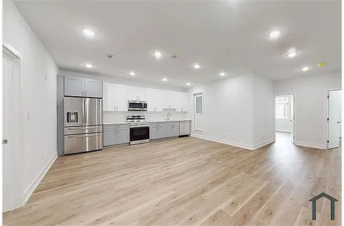 1726 W Susquehanna Ave #1B Photo 1