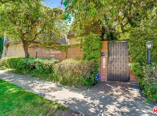 4441 Cahuenga Blvd UNIT B, Toluca Lake, CA 91602