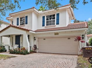 622 Castle Dr, Palm Beach Gardens, FL 33410