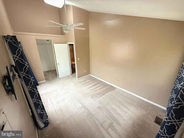9802 Hellingly Pl #109 — Photo 6