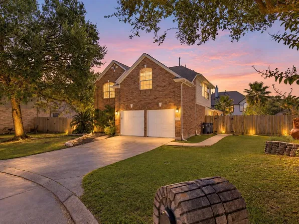 8702 Sailing Dr, Humble, TX 77346