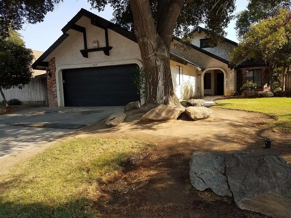 2nd image of 1422 Barstow Ave