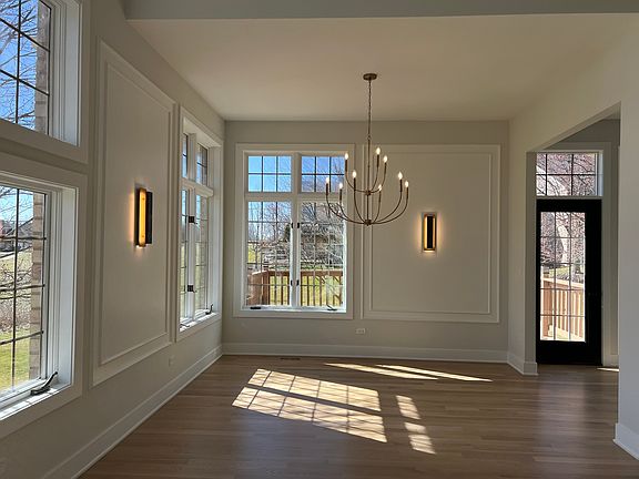 5th image of 24 Pine Needles Dr