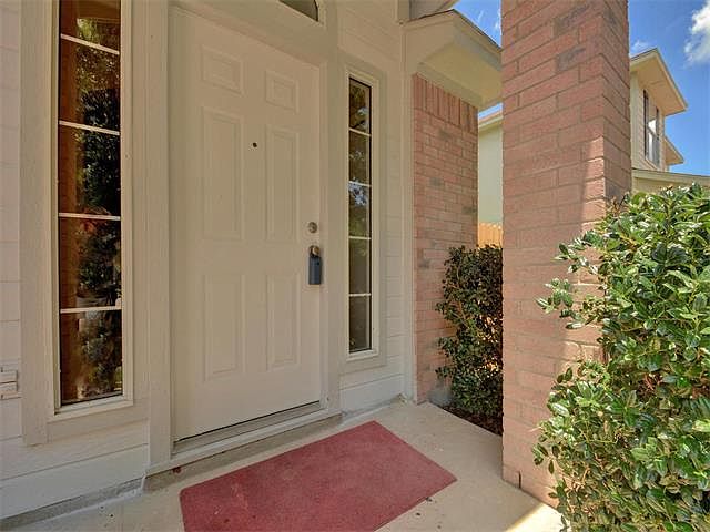 1st image of 211 Estate Dr