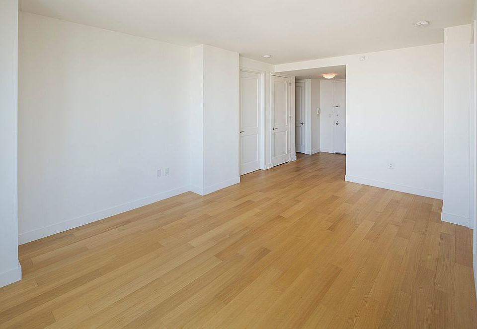 1st image of 260 W 54th St APT 40E