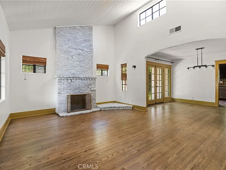3754 Mountain View Ave — Photo 5