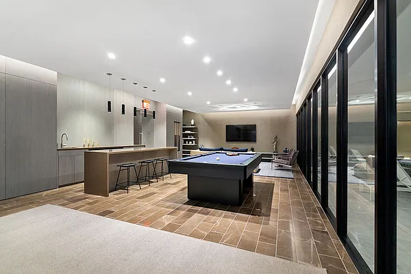 Rented by Compass | media 19