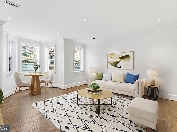 2nd image of 418 7th St SE APT 101