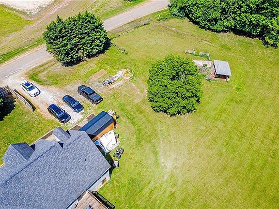 4th image of 184 Beasley Rd