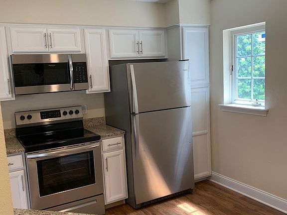 4th image of 4205 Foxwood Dr S