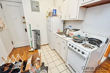 Rented by Genik Group Corp
