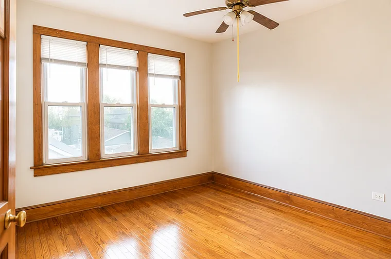 3 bed, 1400 sqft, $1,600 — Photo 3