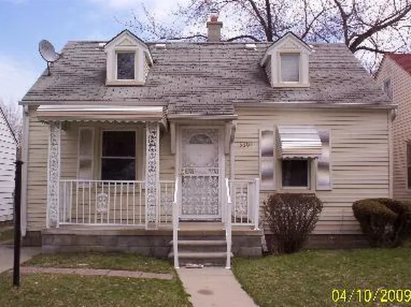 9604 Sorrento St, Detroit, MI 48227