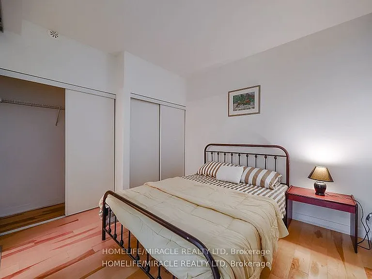 1331 Gerrard St E #2 — Photo 3