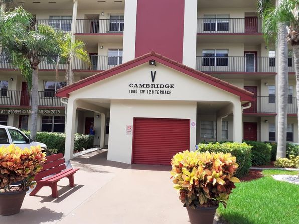 1000 SW 128th Ter APT 307V