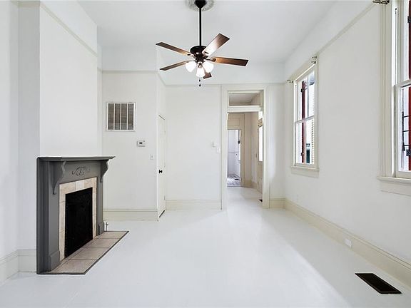 4th image of 2406 Jena St