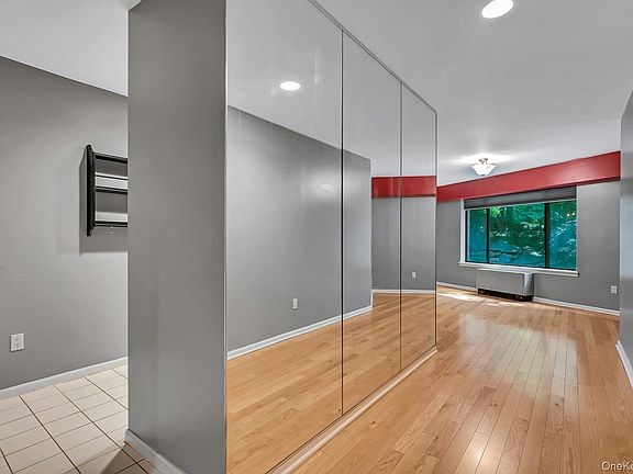 3rd image of 24 Ray Place #1-4