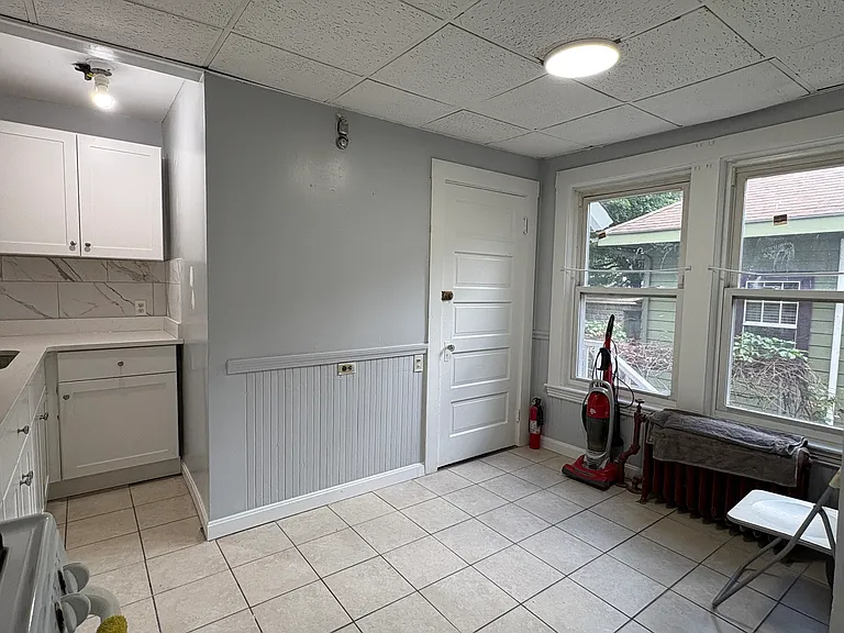 52 Phillips St #1 — Photo 13
