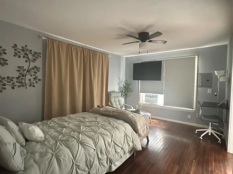 4302 Polk St #2 — Photo 4