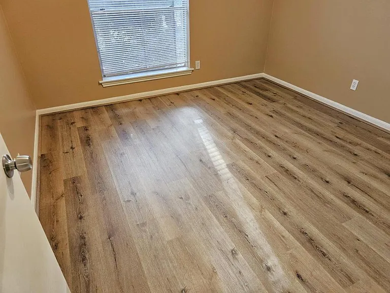 2327 Shadbury Ct — Photo 33