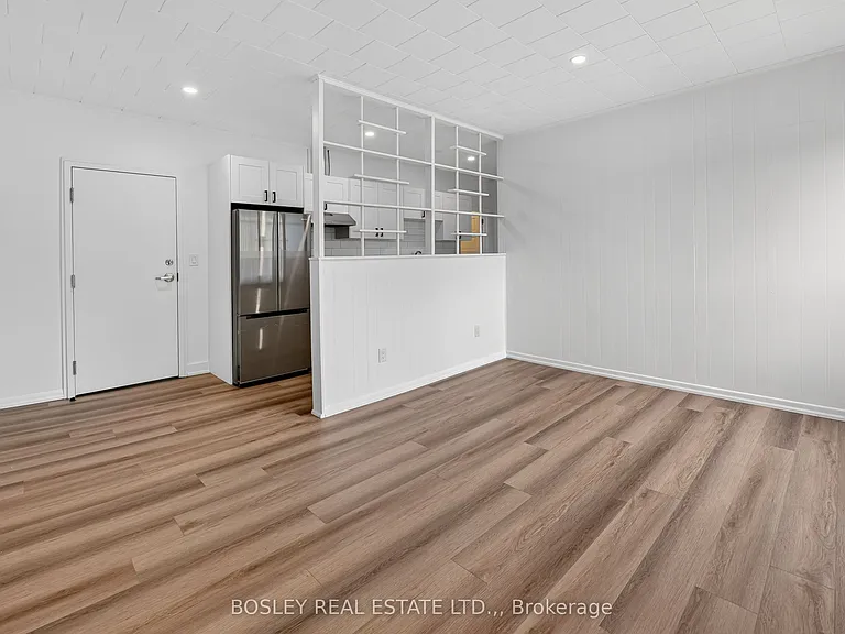 215 King St #2 — Photo 3