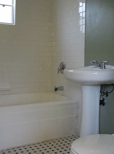 2nd image of 2133 Ocean View Blvd