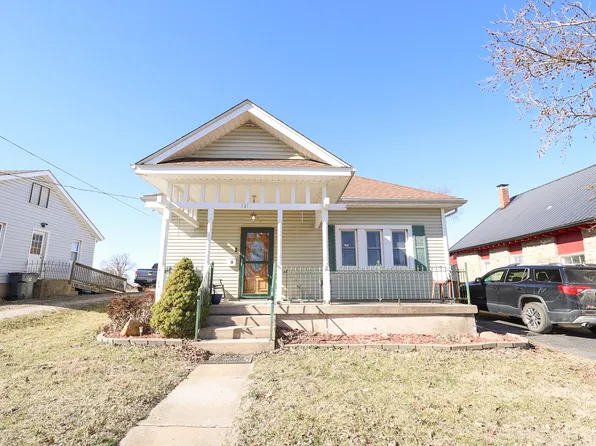 111 E Mulberry St, Huntsville, MO 65259