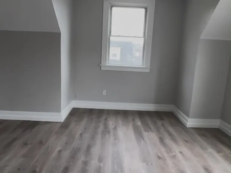 1784 Thomaston Ave #3 — Photo 1