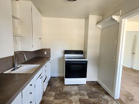5th image of 111 Jennings St