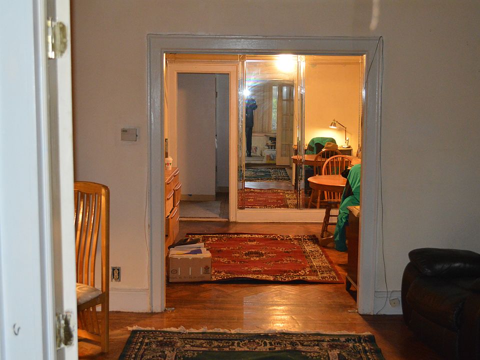 1st image of 220-18 105 Ave