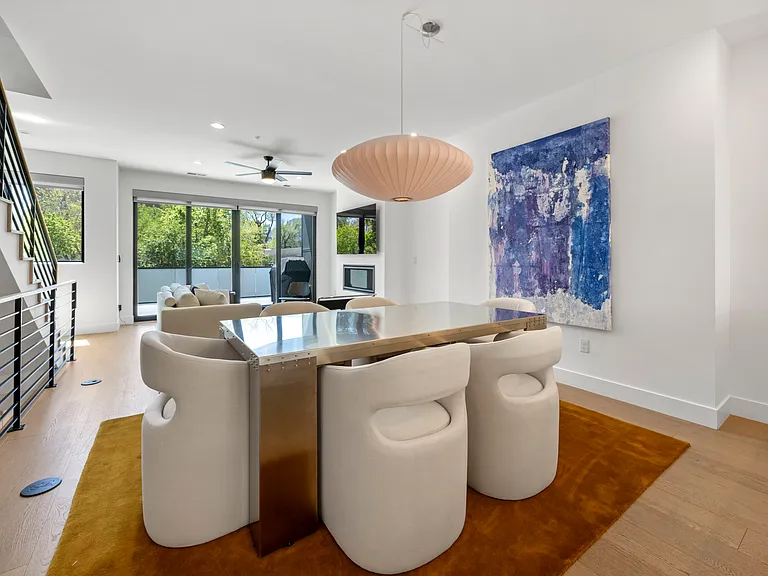 2457 Walnut St — Photo 11